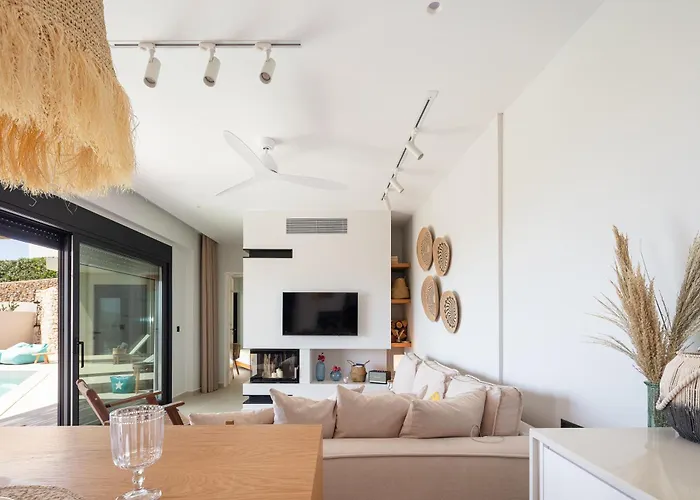 Villa New Seaview Serenity With Heated Pool And Bbq In South Crete