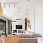 빌라 New Seaview Serenity With Heated Pool And Bbq In South Crete